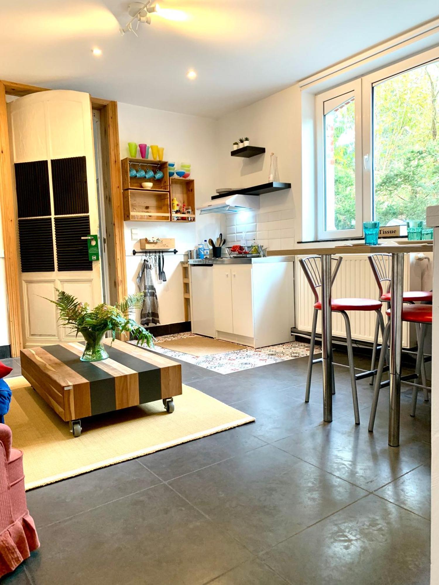 Studio - Tour D'Heloise - 10' De Bruxelles Ла Юлп Екстериор снимка